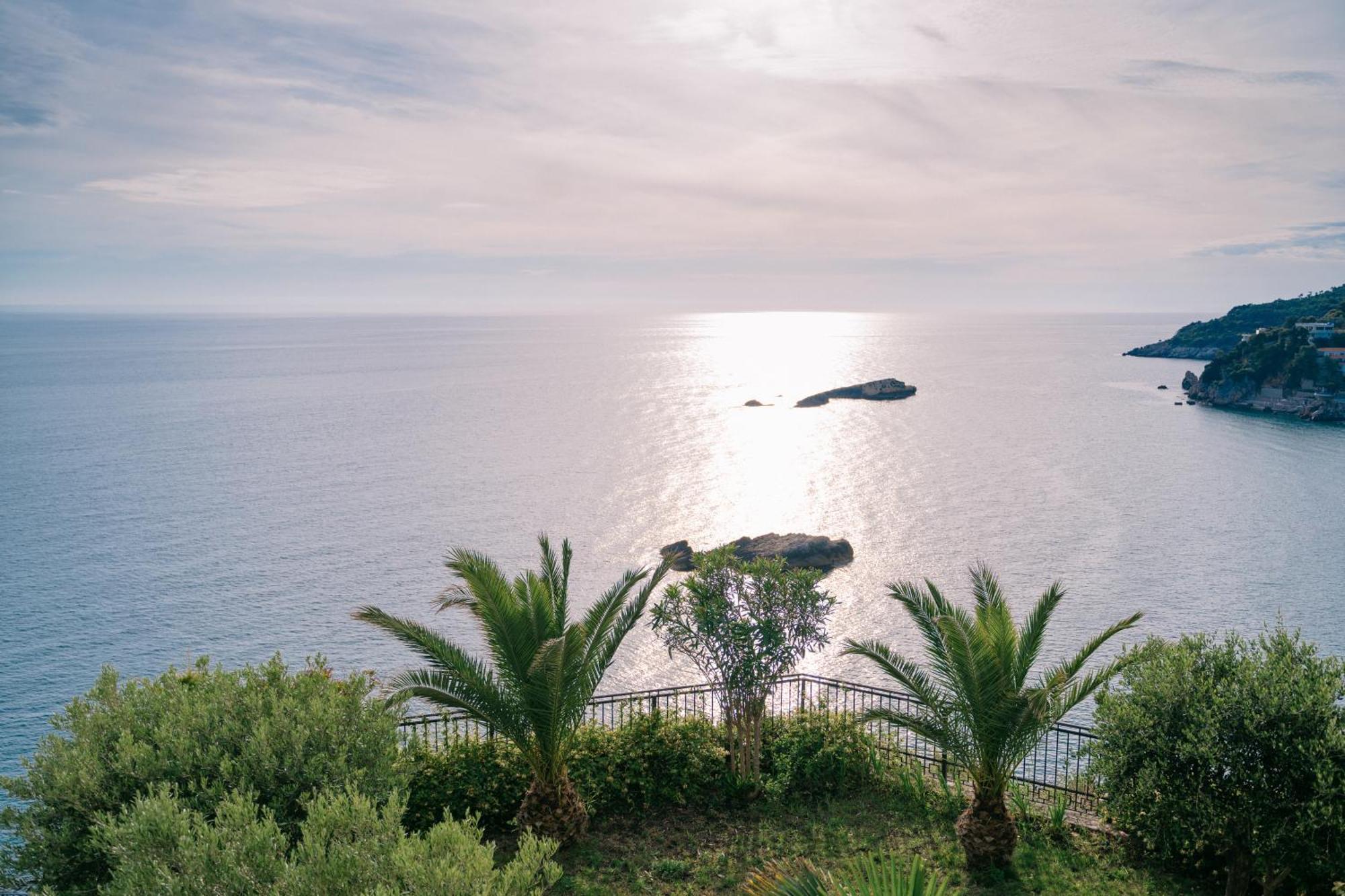 Hotel Pirate Old Town Ulcinj Exterior photo