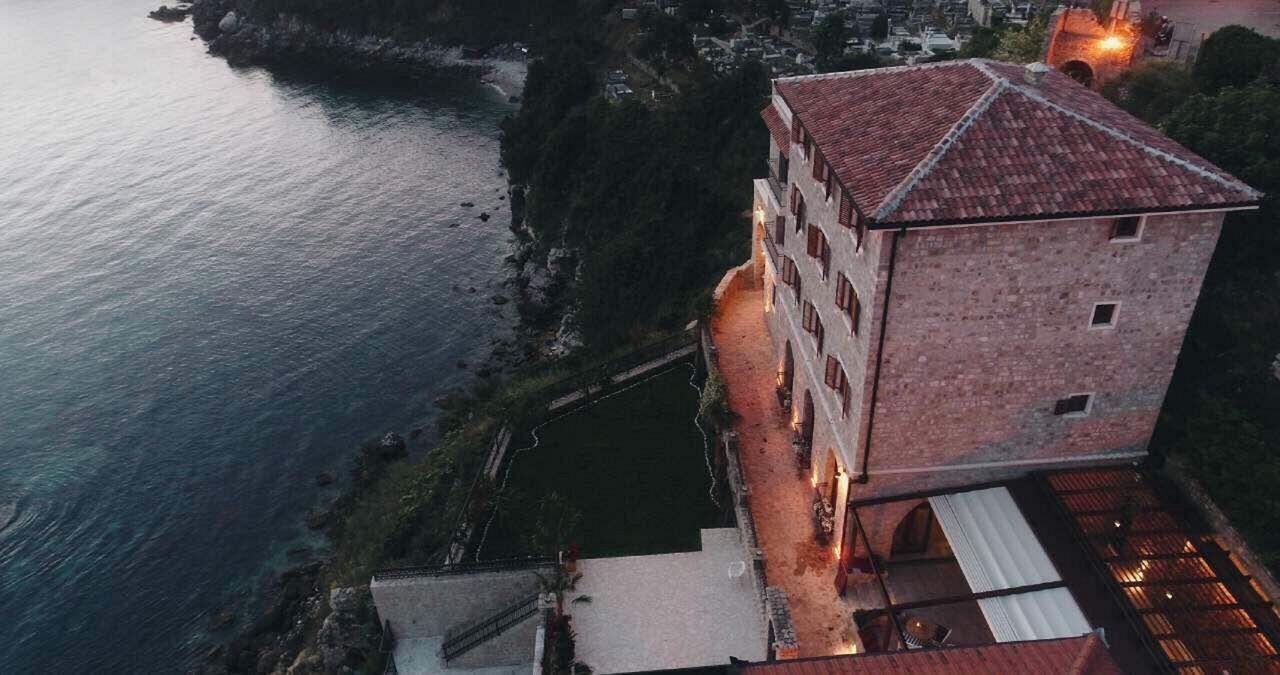 Hotel Pirate Old Town Ulcinj Exterior photo