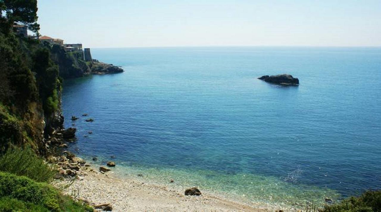 Hotel Pirate Old Town Ulcinj Exterior photo